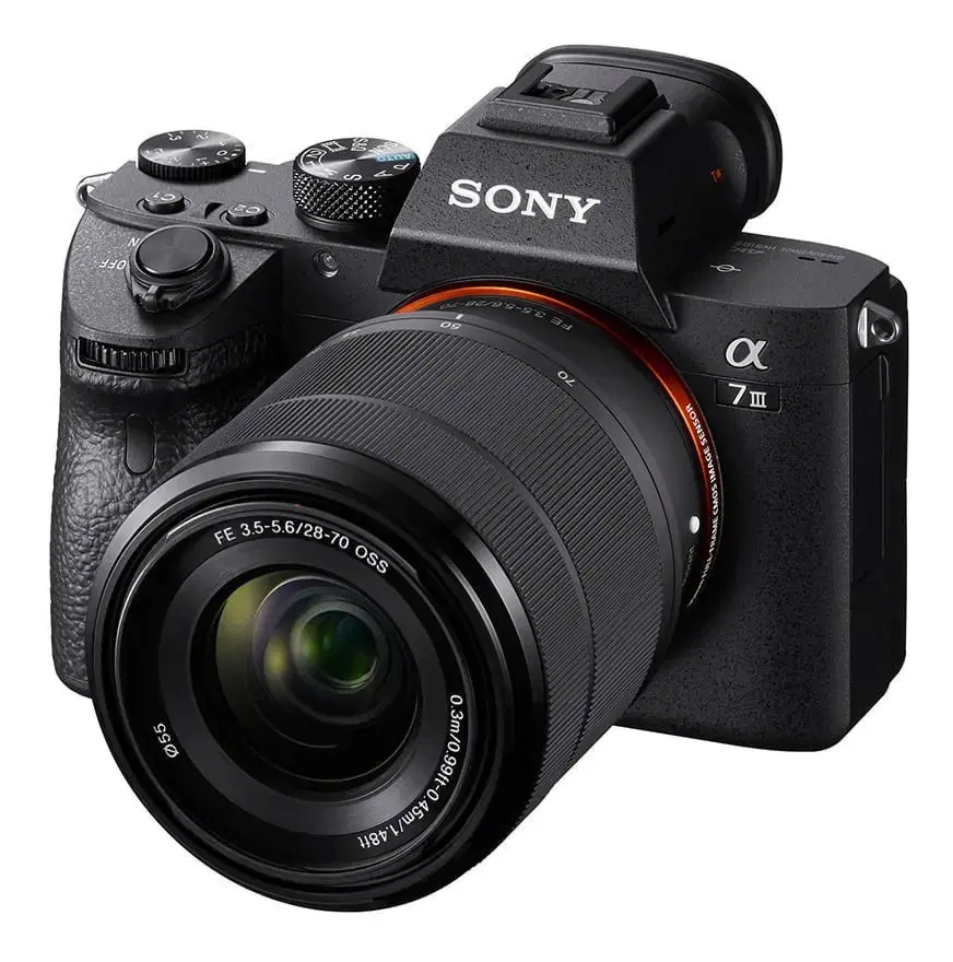 Cámara Profesional Sony Fullframe A7 III + Lente- Ilce7m3k Color Negro