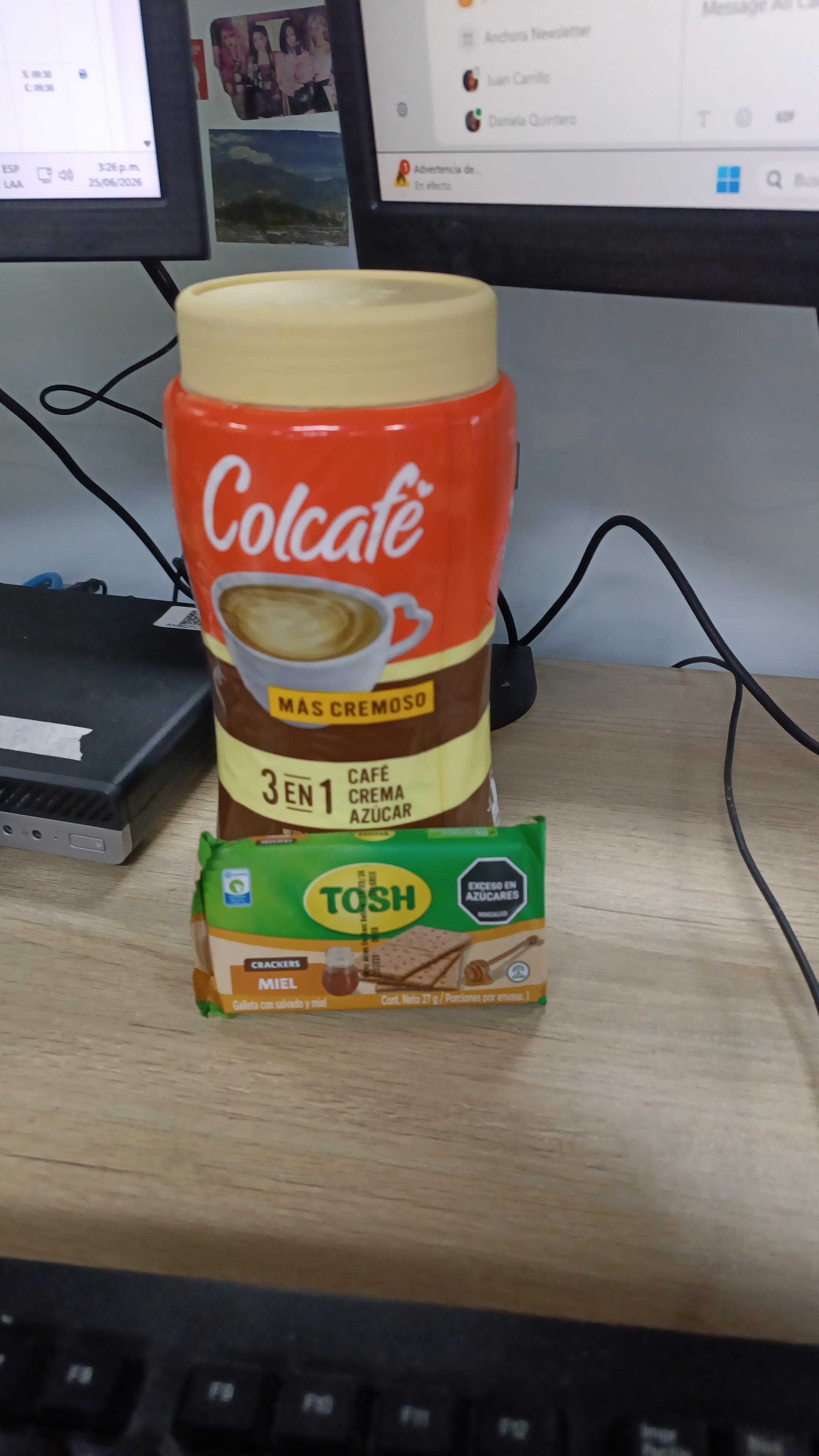 Con café capuchino x500gr leche en polvo incluida + Paquete galletas tosh